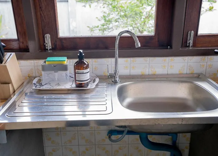 Canal-side Wooden House 3br Private Garden 別荘