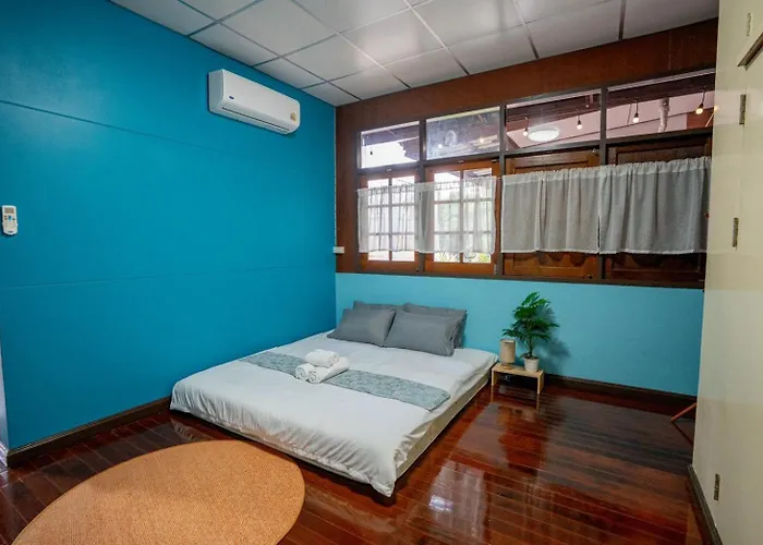 Canal-side Wooden House 3br Private Garden 別荘 *