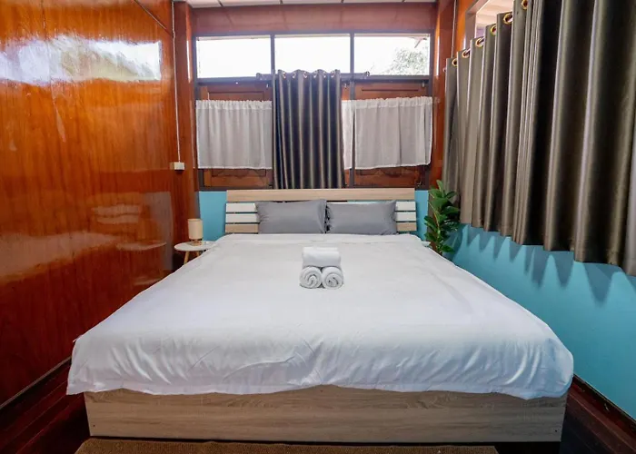 Canal-side Wooden House 3br Private Garden *