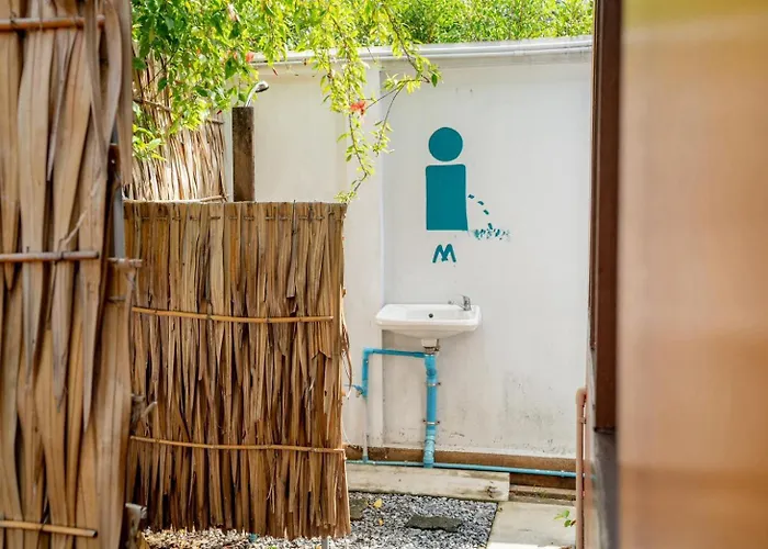 Canal-side Wooden House 3br Private Garden 別荘 バンコク都