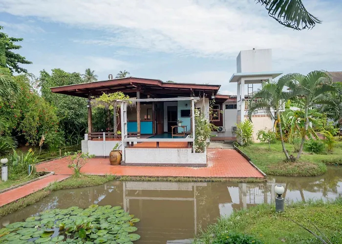 別荘 Canal-side Wooden House 3br Private Garden