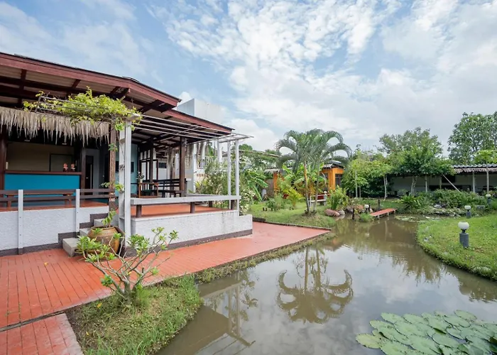 別荘 Canal-side Wooden House 3br Private Garden