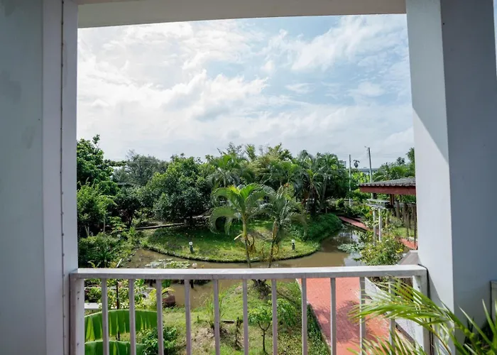 Canal-side Wooden House 3br Private Garden 別荘 *