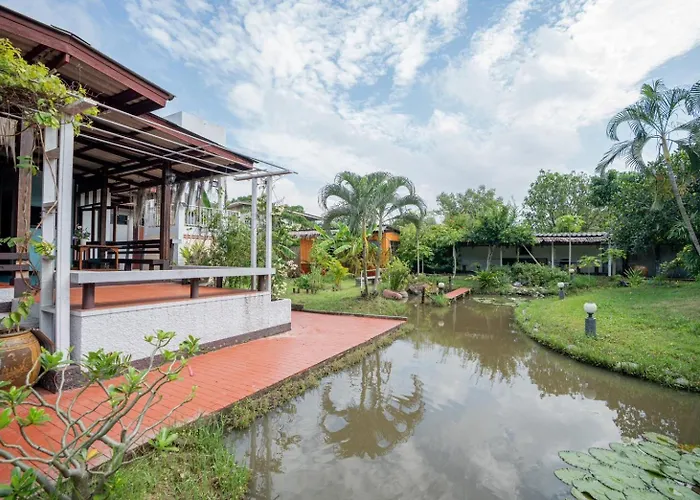 Canal-side Wooden House 3br Private Garden *